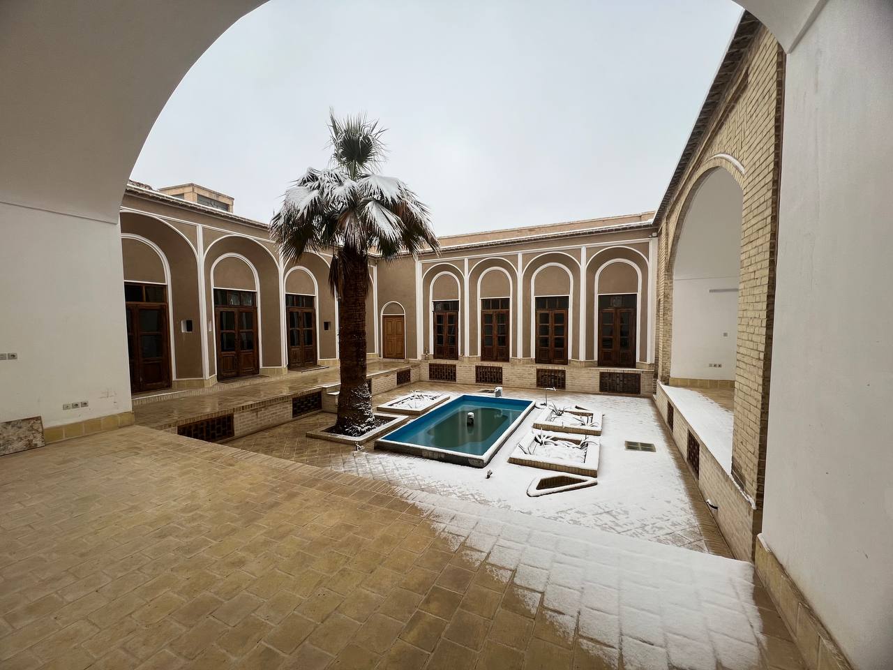 عمارت شارستان کهن